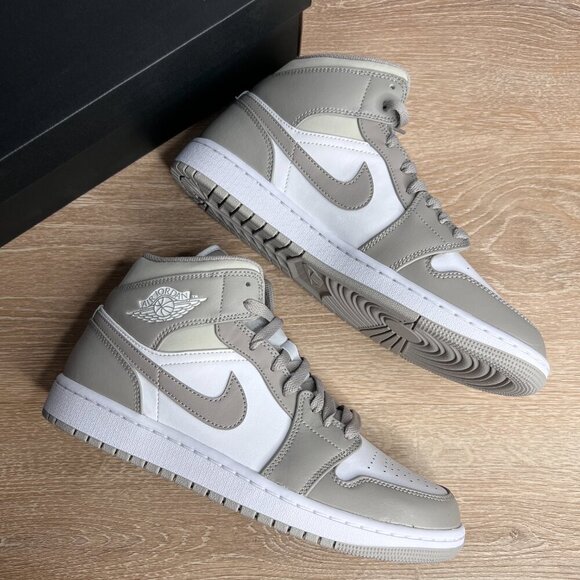 Air Jordan 1 Mid Linen Men - Picture 7 of 9